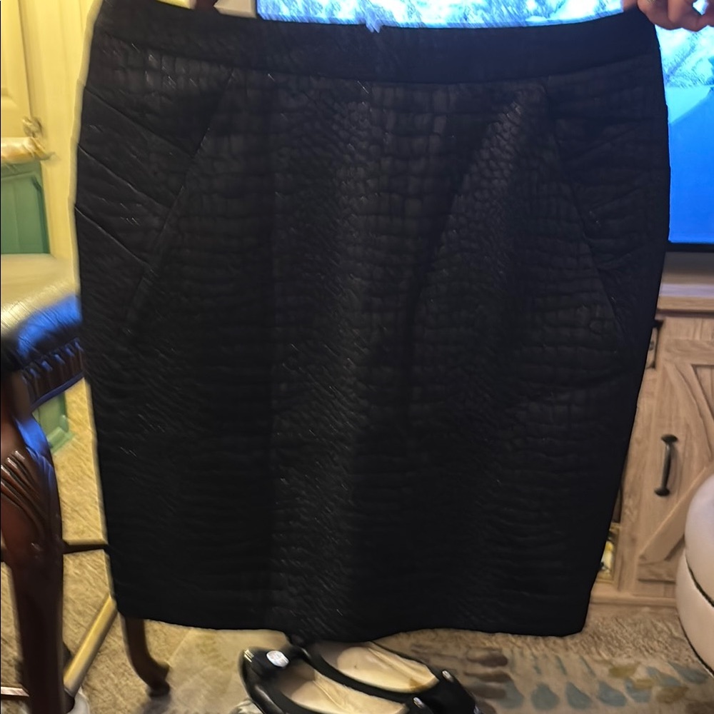 Elegant Black Textured Skirt